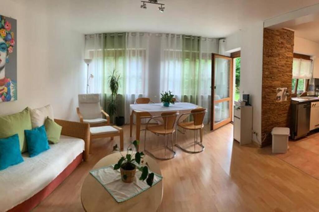 Ruhige Ferienwohnung Im Zentrum Von كمبتن المظهر الخارجي الصورة